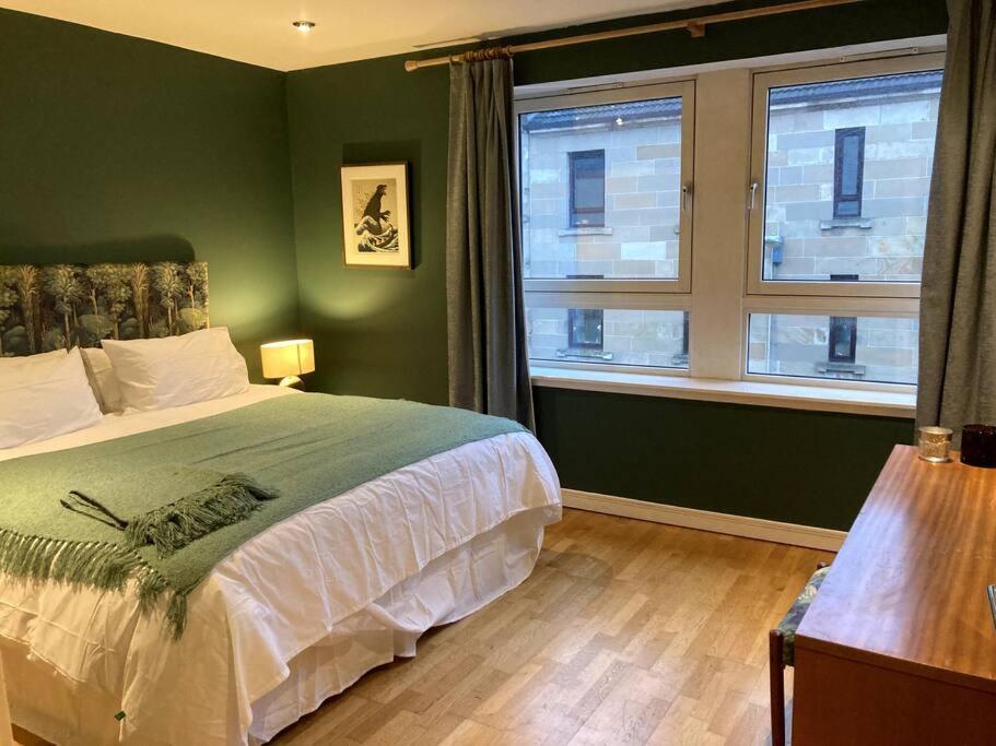 Stylish 2 Bed Accessible Flat Perfect Location Leilighet Glasgow Eksteriør bilde