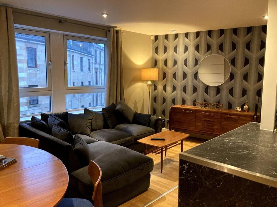 Stylish 2 Bed Accessible Flat Perfect Location Leilighet Glasgow Eksteriør bilde